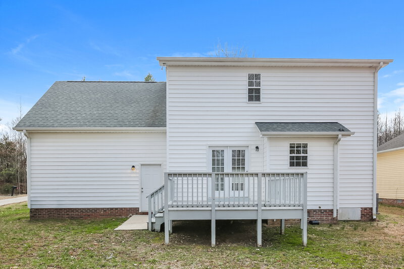 2,590/Mo, 306 Murraylane Rd Greensboro, NC 27405 Rear View