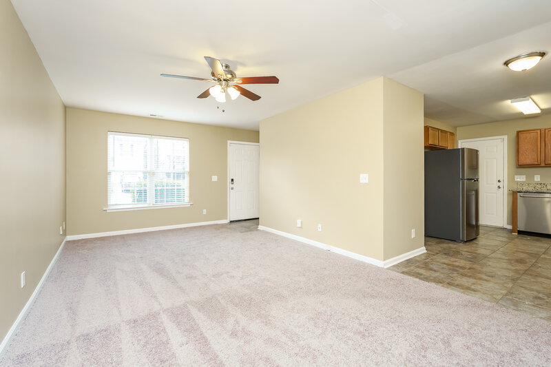 1,650/Mo, 3602 Sherbourne Ln Greensboro, NC 27405 Living Room View
