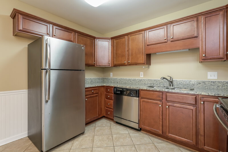 1,670/Mo, 312 Walden Ridge Ct Winston-Salem, NC 27127 Kitchen View