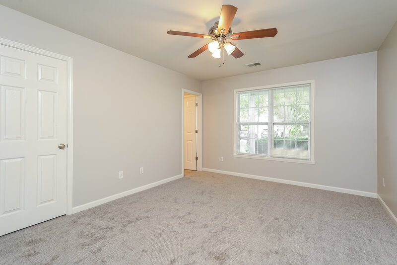 1,725/Mo, 4031 Village Park Ct Winston-Salem, NC 27127 Main Bedroom View 2
