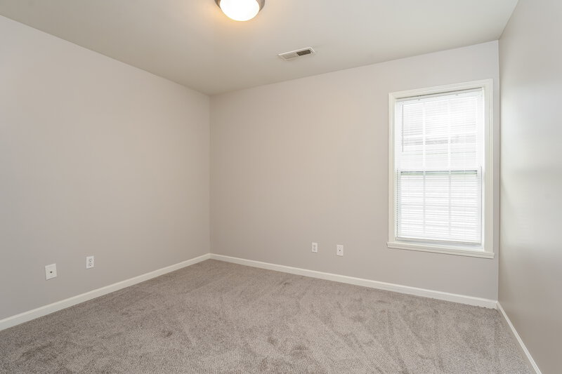 1,725/Mo, 4031 Village Park Ct Winston-Salem, NC 27127 Bedroom View 2