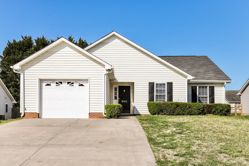 1,665/Mo, 2045 Highfield Park Dr Winston-Salem, NC 27127 External View