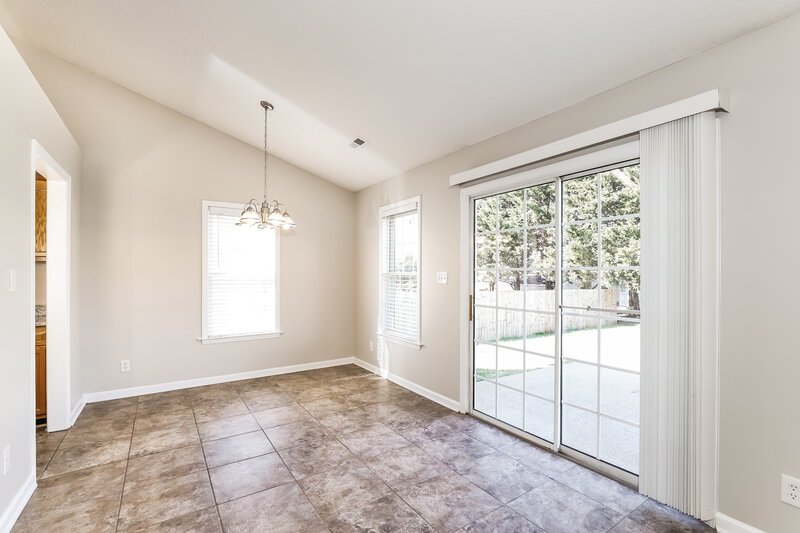 1,665/Mo, 2045 Highfield Park Dr Winston-Salem, NC 27127 Misc View 4