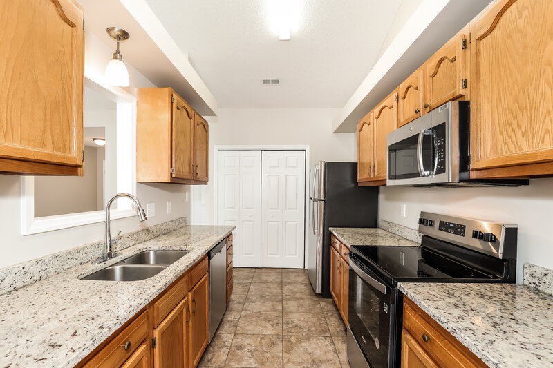 1,665/Mo, 2045 Highfield Park Dr Winston-Salem, NC 27127 Misc View 6