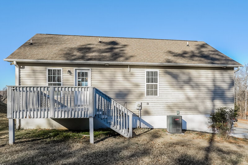 1,470/Mo, 4655 Beckel Rd Winston-Salem, NC 27127 Rear View