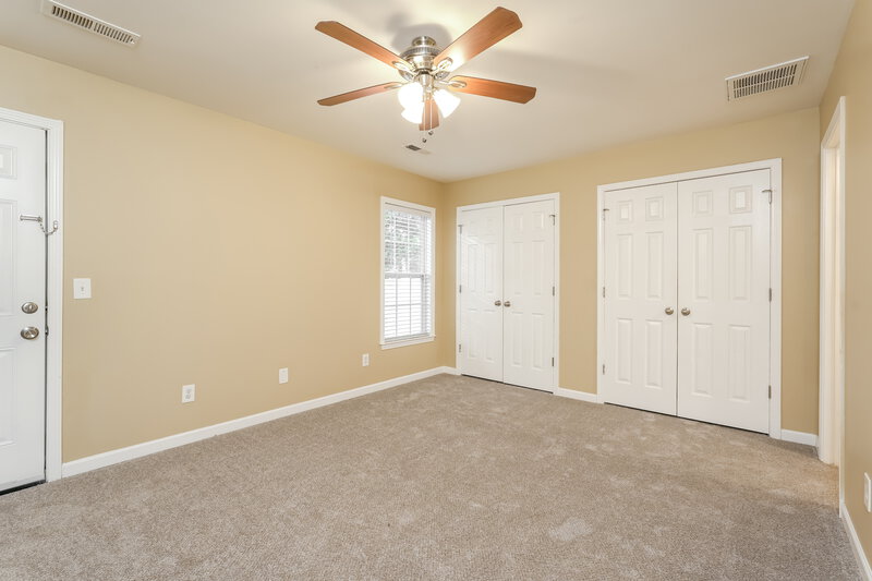 2,750/Mo, 6129 Birkdale Dr High Point, NC 27265 Main Bedroom View
