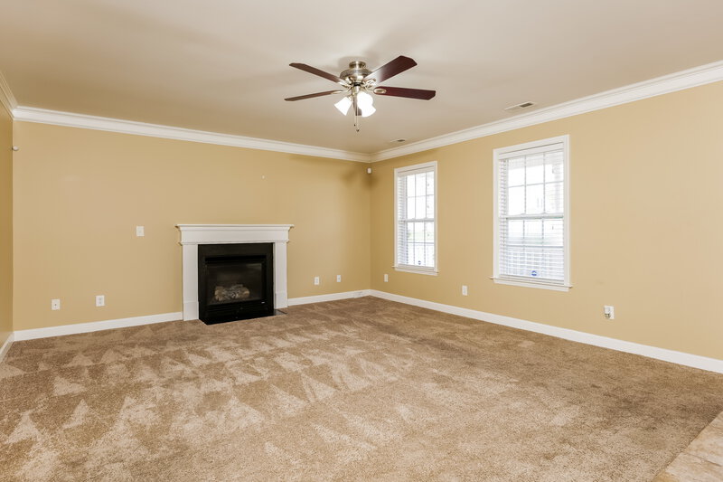 1,755/Mo, 880 Trillium Ln Winston-Salem, NC 27127 Living Room View 2