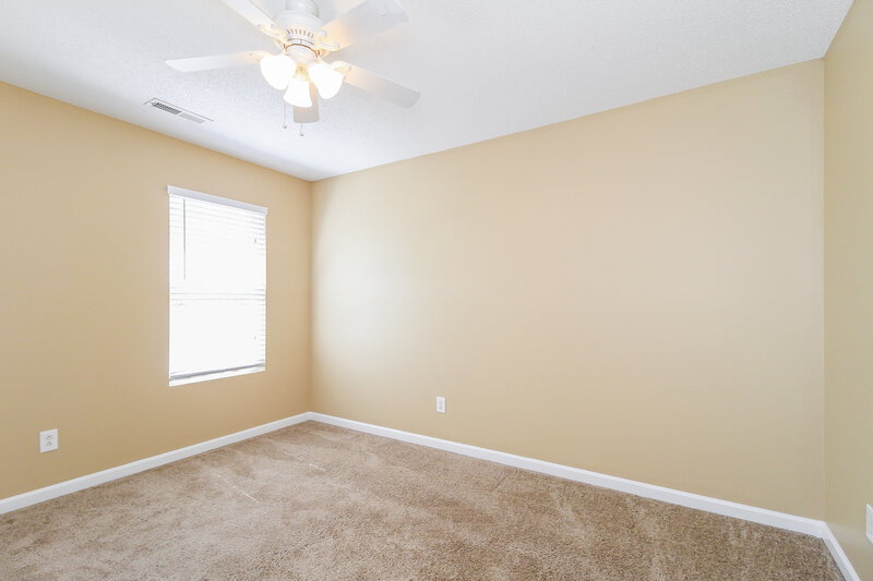 2,020/Mo, 300 Creekview Dr Kernersville, NC 27284 Bedroom View