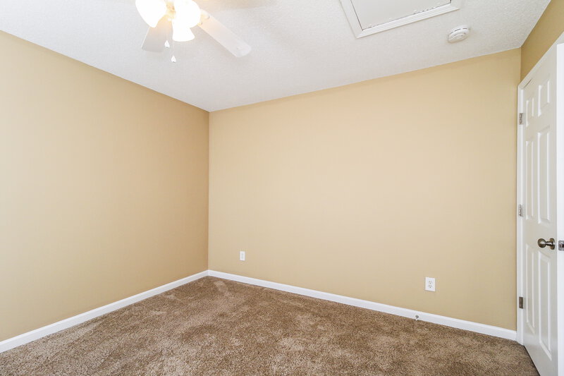 2,020/Mo, 300 Creekview Dr Kernersville, NC 27284 Bedroom View 3