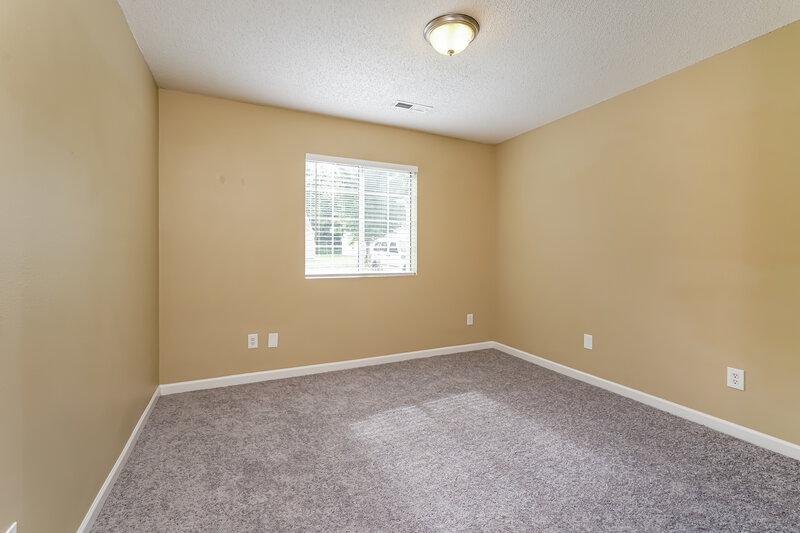 1,760/Mo, 2650 Stratford Lake Rd Winston-Salem, NC 27103 Bedroom View 2