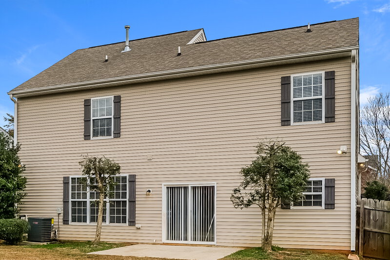 2,330/Mo, 4988 Old Towne Village Circle Pfafftown, NC 27040 Rear View 2