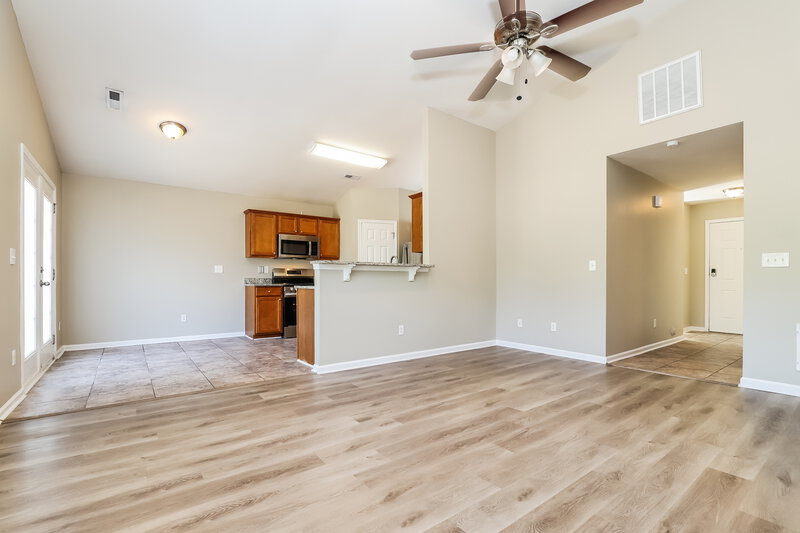 1,855/Mo, 4412 Gray Wolf Way Greensboro, NC 27406 Living Room View 2