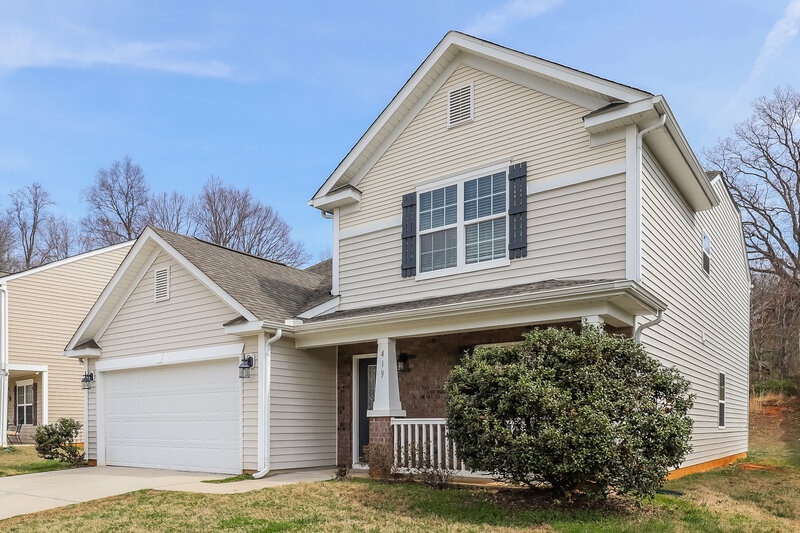 2,180/Mo, 419 Hancock Dr Kernersville, NC 27284 Front View