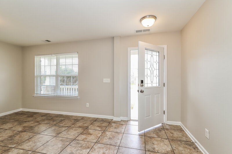 2,180/Mo, 419 Hancock Dr Kernersville, NC 27284 Living Room View