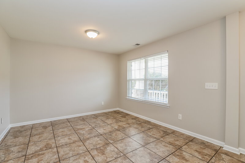 2,180/Mo, 419 Hancock Dr Kernersville, NC 27284 Living Room View 2