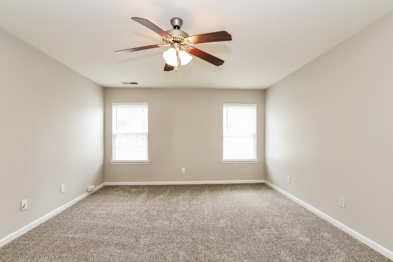 2,180/Mo, 419 Hancock Dr Kernersville, NC 27284 Main Bedroom View