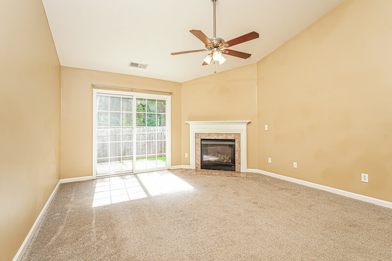 1,775/Mo, 3644 Thornaby Circle Winston-Salem, NC 27107 Living Room View 2
