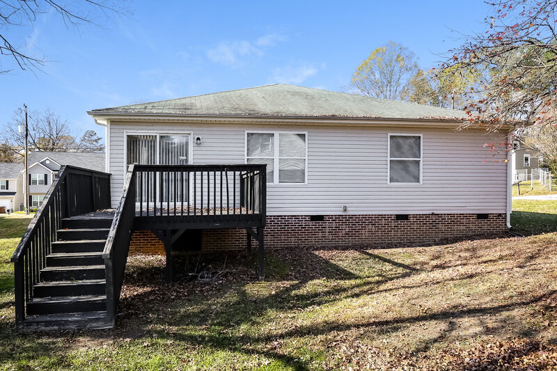 1,760/Mo, 301 Oferrell St Greensboro, NC 27405 Rear View 2