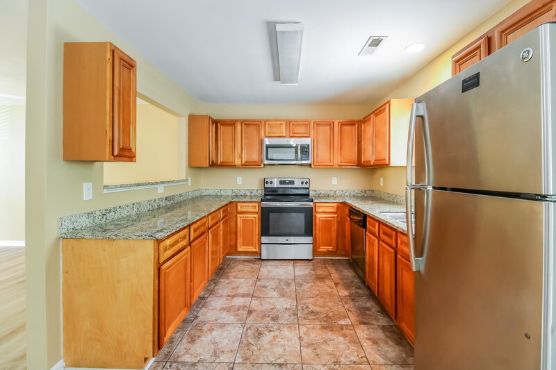 1,975/Mo, 4020 Mountainridge Dr Greensboro, NC 27401 Kitchen View