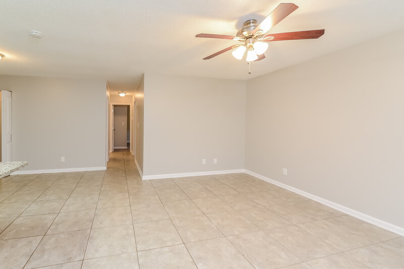 1,375/Mo, 4141 Macarthur St Winston-Salem, NC 27107 Living Room View