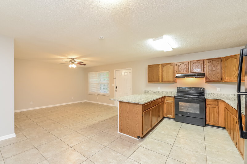 1,375/Mo, 4141 Macarthur St Winston-Salem, NC 27107 Kitchen View