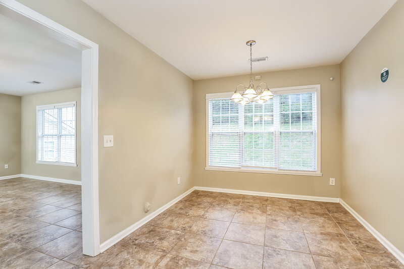 1,770/Mo, 3803 Bluestem Dr Greensboro, NC 27405 Dining Room View