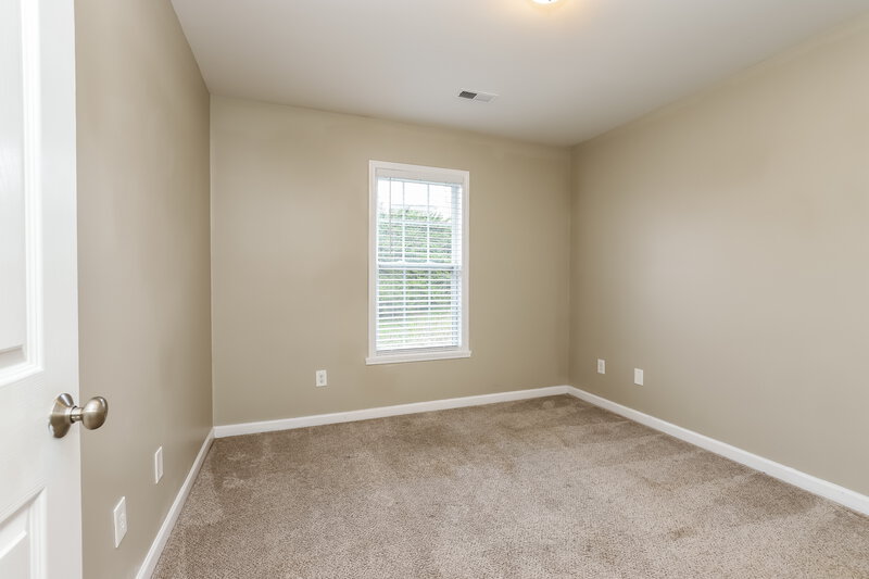 1,770/Mo, 3803 Bluestem Dr Greensboro, NC 27405 Bedroom View