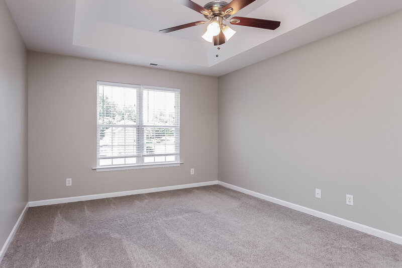 1,735/Mo, 3 Sherbourne Ct Greensboro, NC 27405 Bedroom View 5
