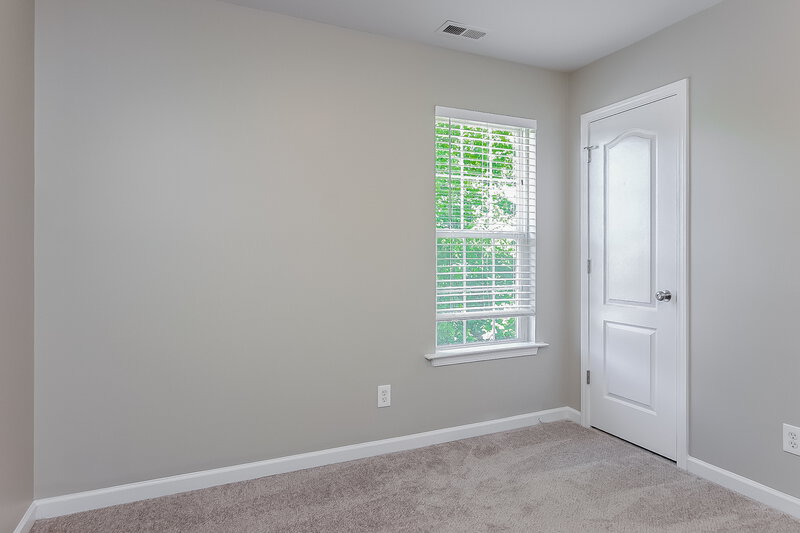 1,735/Mo, 3 Sherbourne Ct Greensboro, NC 27405 Bedroom View 7