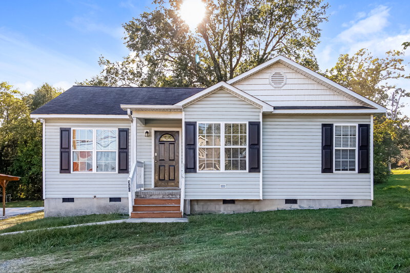 1,590/Mo, 330 Holt St W Burlington, NC 27217 External View
