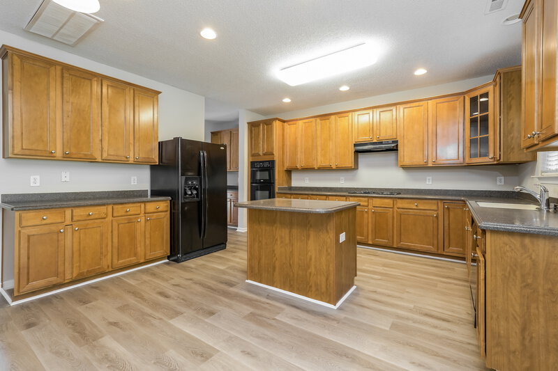 2,275/Mo, 235 Creeks Edge Ct Clemmons, NC 27012 Kitchen View 2