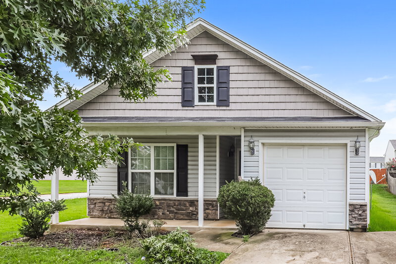 1,635/Mo, 201 New York Dr Thomasville, NC 27360 External View