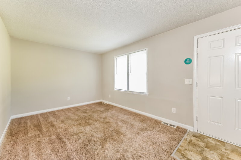 1,105/Mo, 560 Heatherton Ln Rural Hall, NC 27045 Living Room View