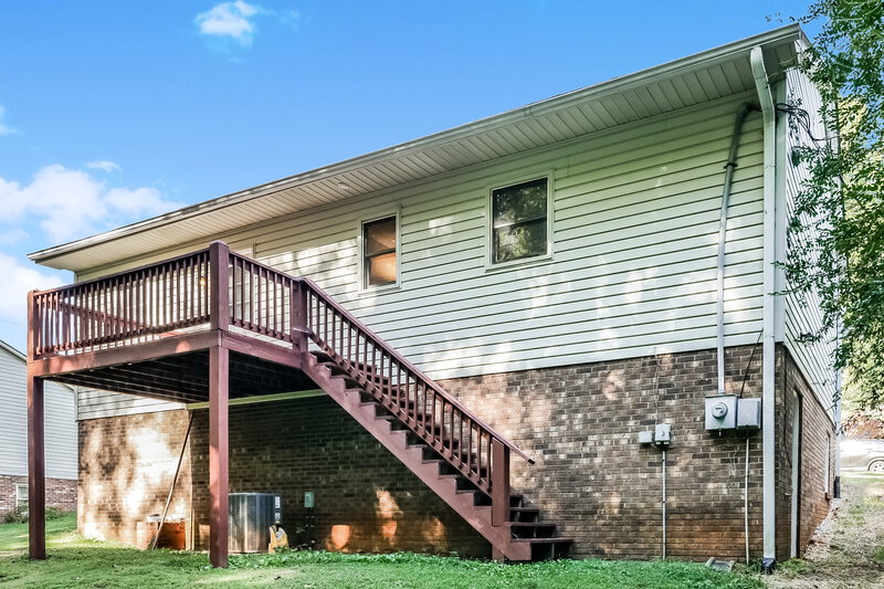 1,105/Mo, 560 Heatherton Ln Rural Hall, NC 27045 Rear View