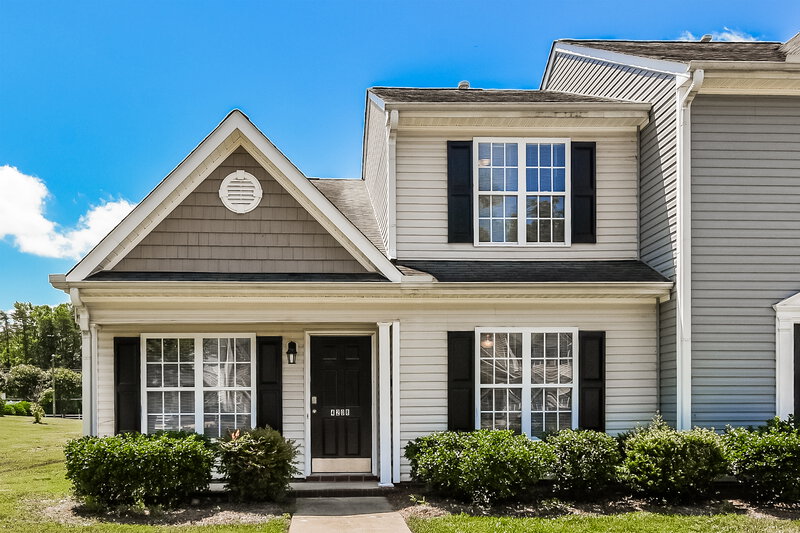 1,790/Mo, 4208 Youngstown Dr Greensboro, NC 27405 External View