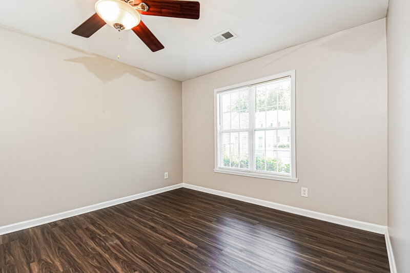 1,790/Mo, 4208 Youngstown Dr Greensboro, NC 27405 Main Bedroom View