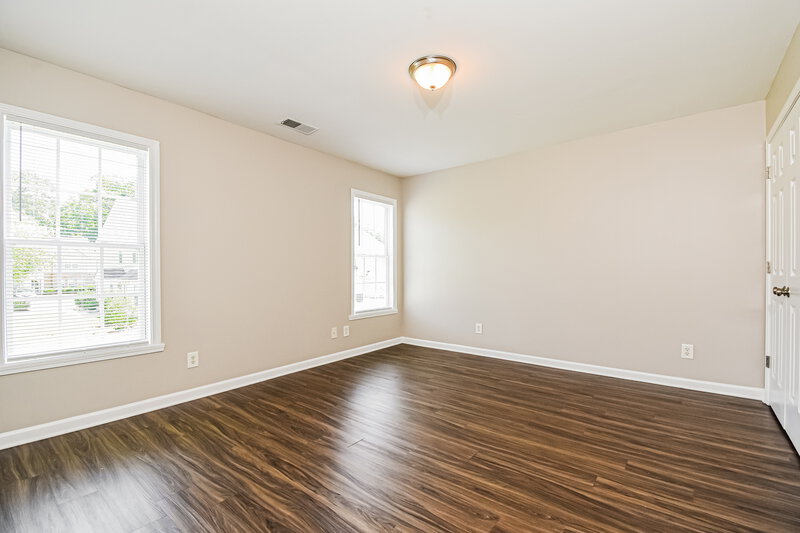 1,790/Mo, 4208 Youngstown Dr Greensboro, NC 27405 Bedroom View 3