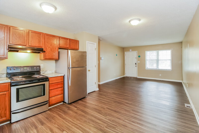 1,565/Mo, 2105 Brightwood School Rd Greensboro, NC 27405 Kitchen View