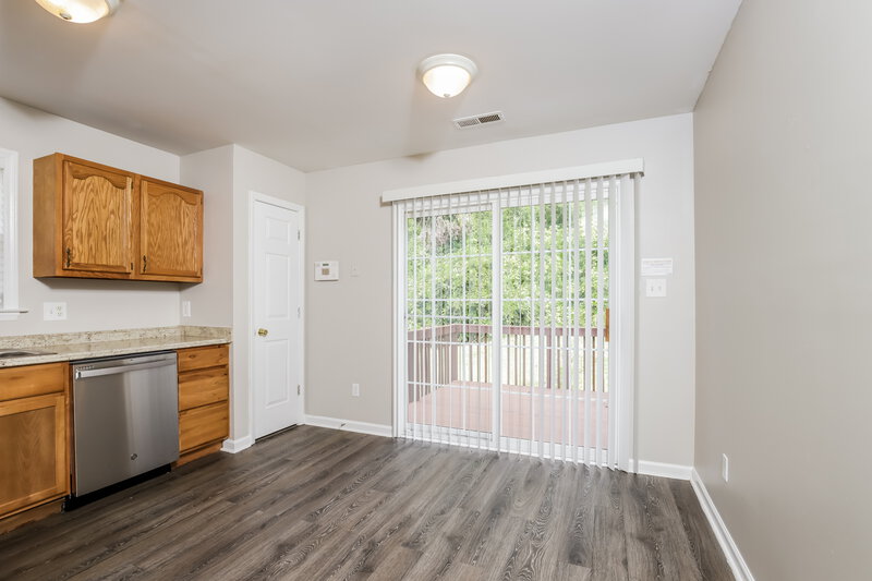 1,505/Mo, 2319 Gallery Pl Winston-Salem, NC 27106 Breakfast Nook View