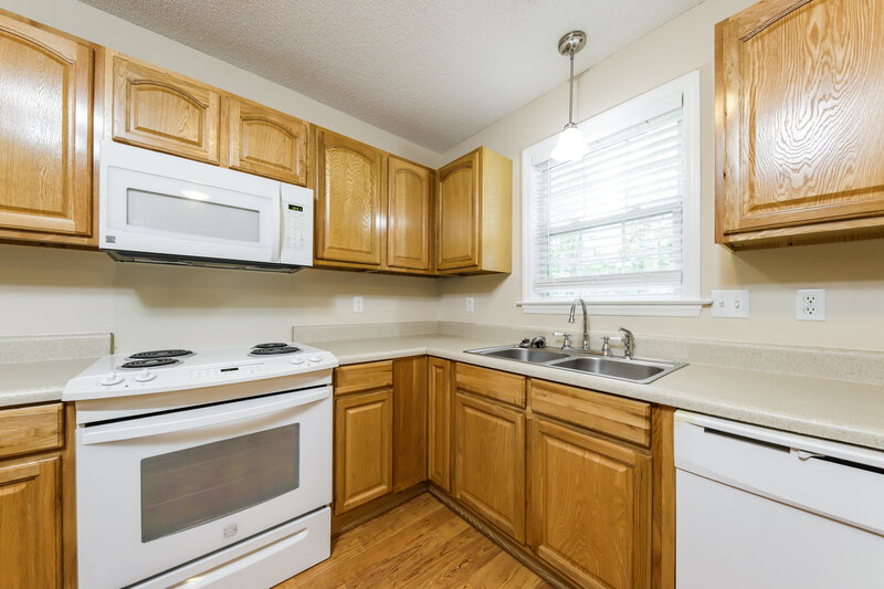 1,655/Mo, 270 Jonah Dr Linwood, NC 27299 Kitchen View 3