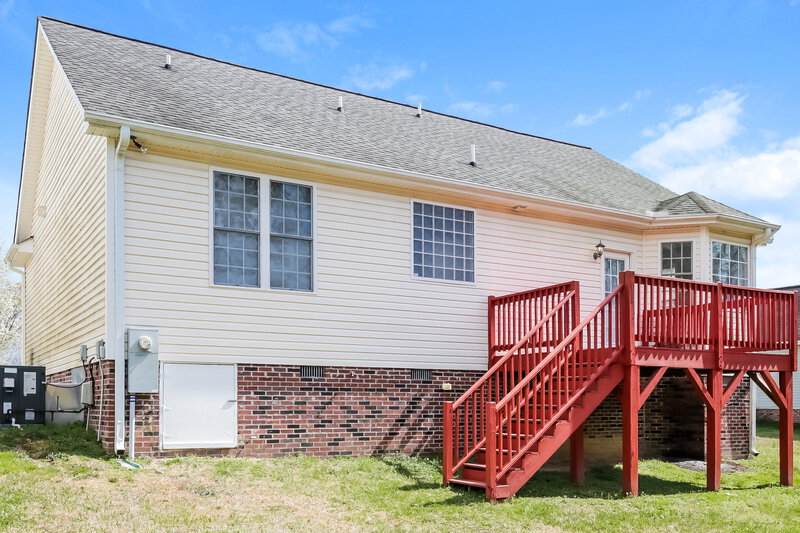 1,680/Mo, 803 Apple St Gibsonville, NC 27249 Rear View