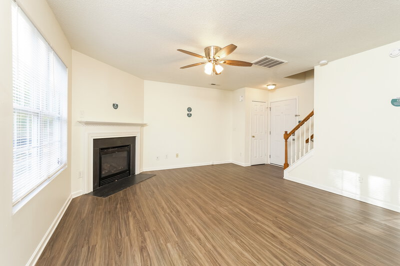 1,800/Mo, 4802 Mystic Oak Dr Browns Summit, NC 27214 Living Room View