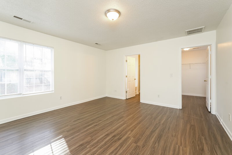 1,800/Mo, 4802 Mystic Oak Dr Browns Summit, NC 27214 Main Bedroom View 2