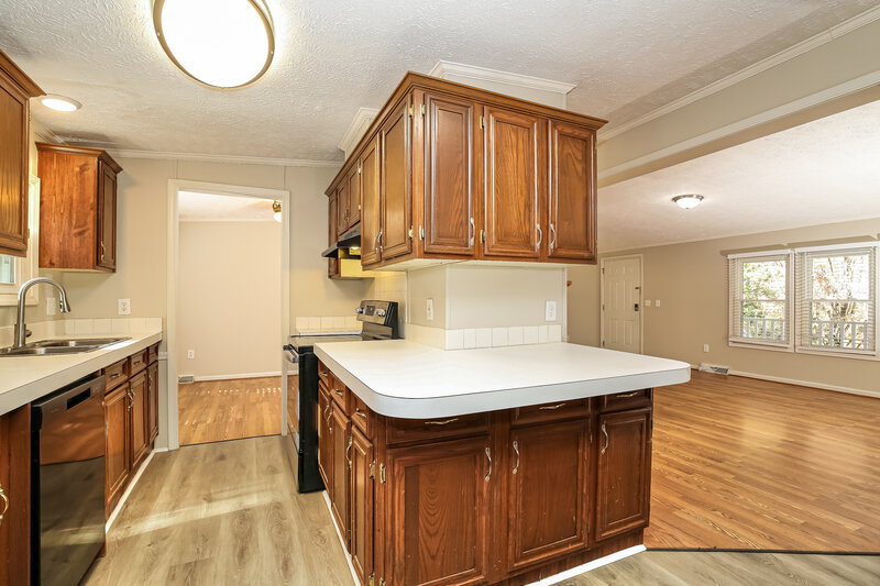 1,665/Mo, 5900 Holder Clemmons, NC 27012 Kitchen View 3