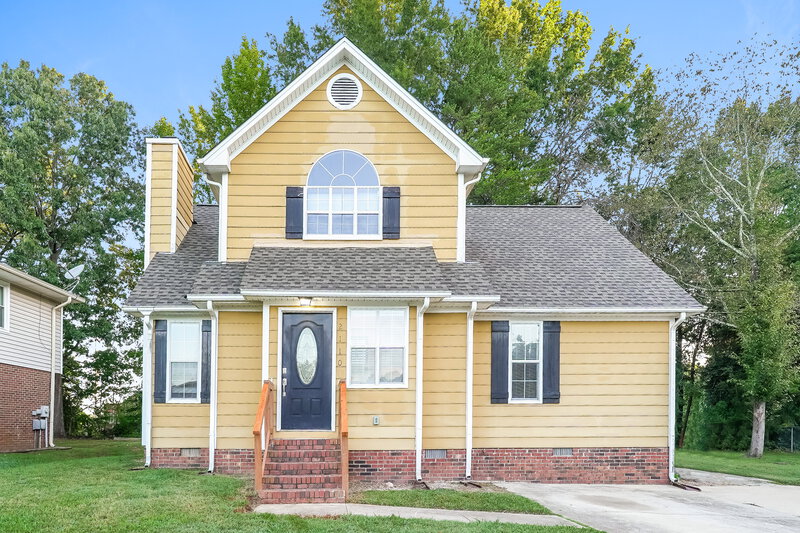 2,420/Mo, 2110 Arden Pl High Point, NC 27265 External View