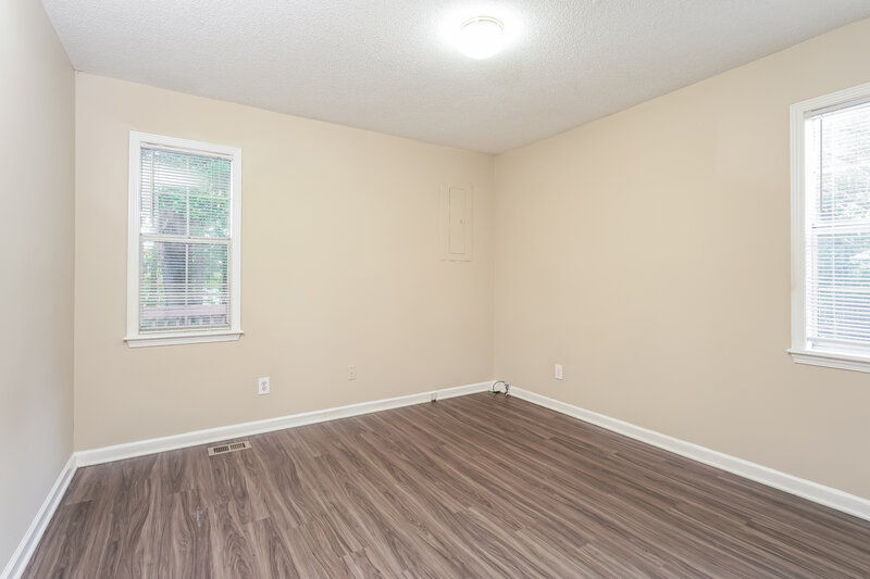 2,420/Mo, 2110 Arden Pl High Point, NC 27265 Bedroom View 2