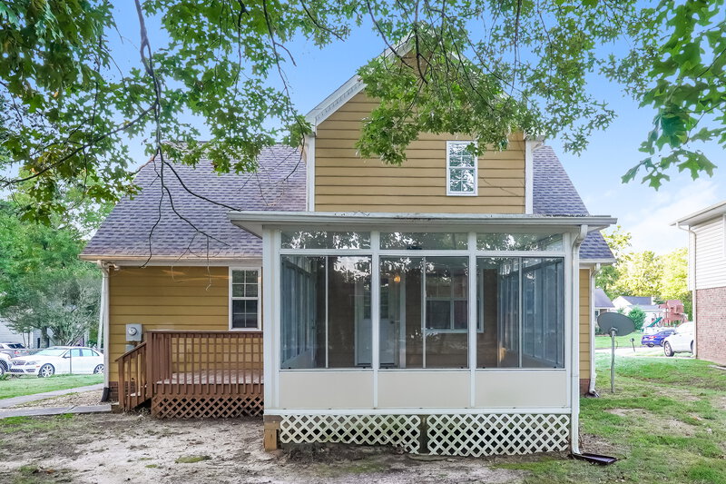 2,420/Mo, 2110 Arden Pl High Point, NC 27265 Rear View