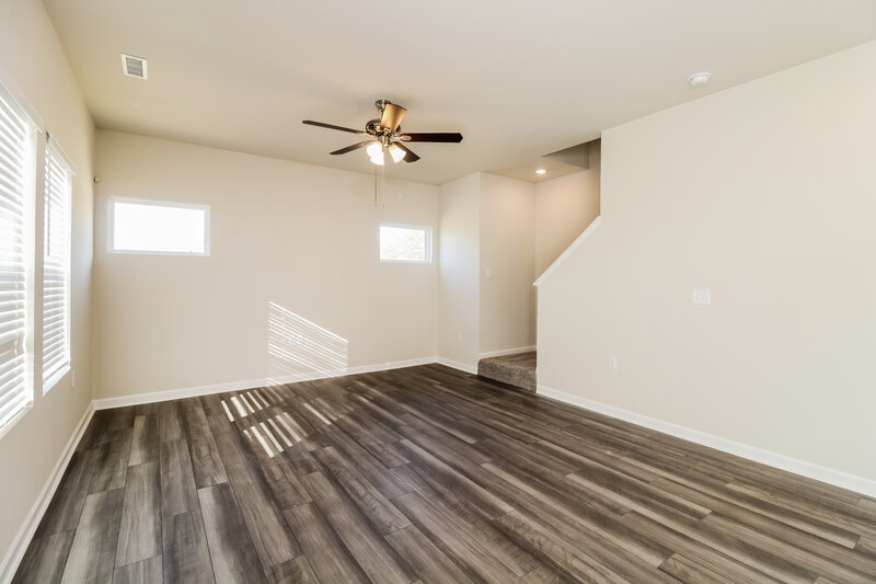 1,945/Mo, 111 Windy Knoll Dr Graham, NC 27253 Living Room View