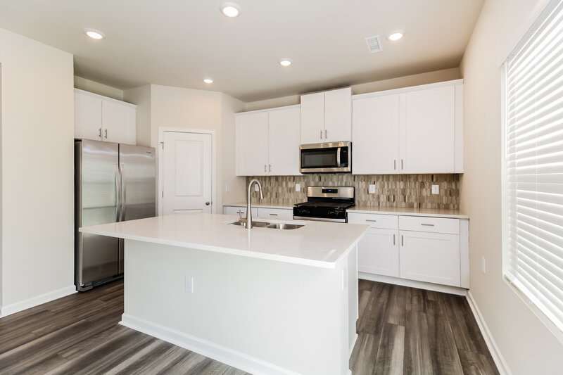 1,945/Mo, 111 Windy Knoll Dr Graham, NC 27253 Kitchen View