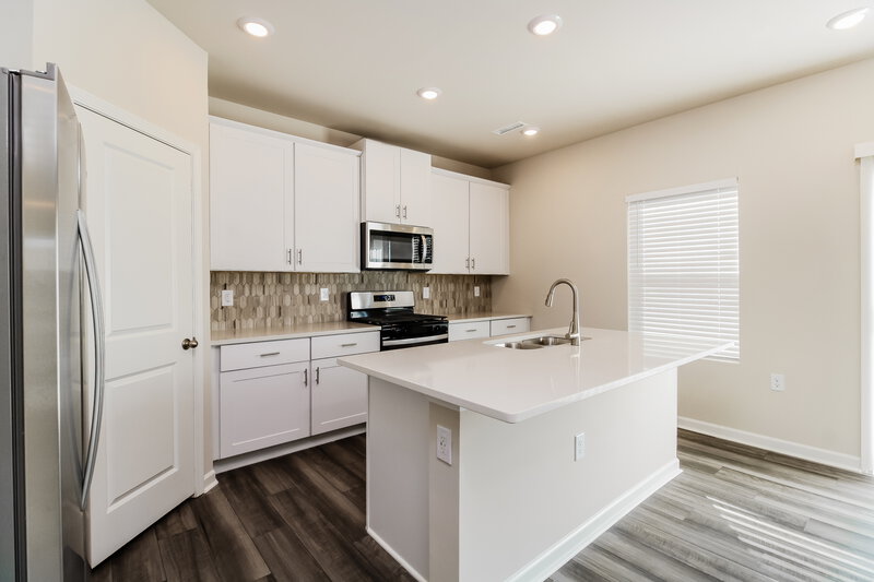 1,945/Mo, 111 Windy Knoll Dr Graham, NC 27253 Kitchen View 2